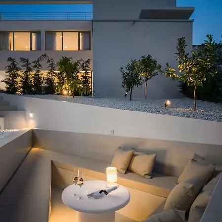 Luxury White Palace With Heated Pool Villa *