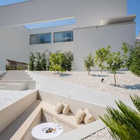 Luxury White Palace With Heated Pool Villa *