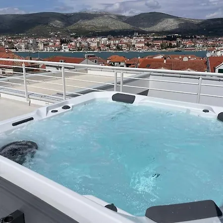 Luxury White Palace With Heated Pool Trogir