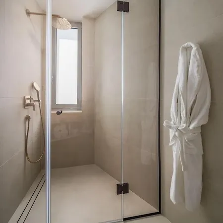 Luxury White Palace With Heated Pool Trogir